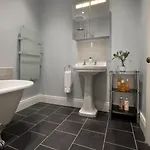 4 Bed In York Oc-55738 Holiday home Elvington