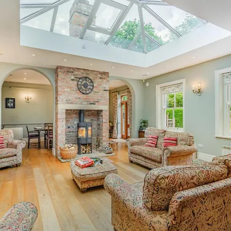 بيت للعطل 4 Bed In York Oc-55738