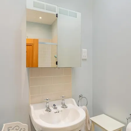 4 Bed In York Oc-55738 Vakantiehuis Elvington