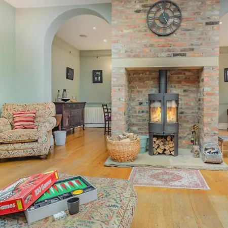 4 Bed In York Oc-55738 Vakantiehuis *